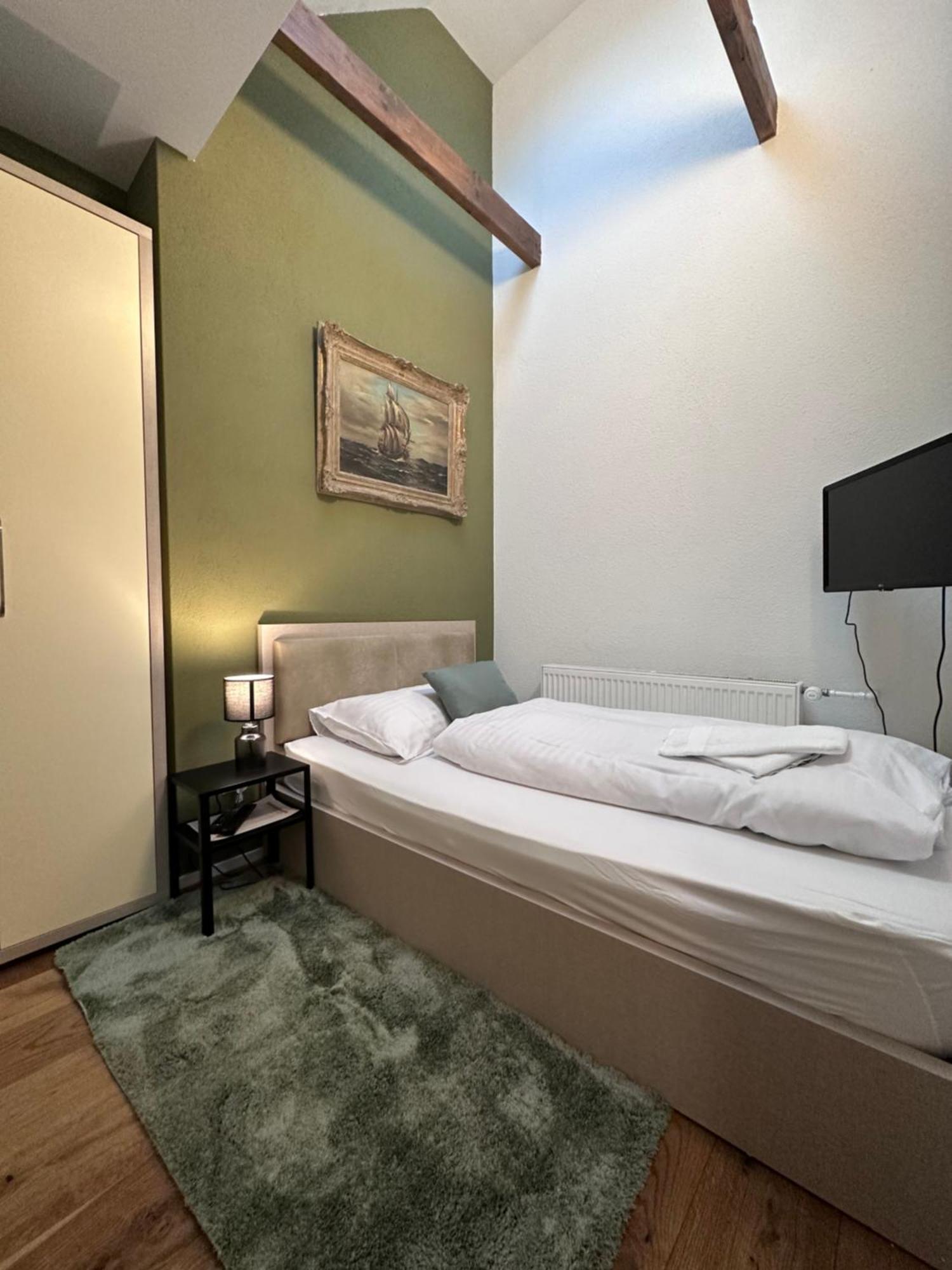 Welcome Hotel - Hellbuehl Self-Check-In Екстериор снимка