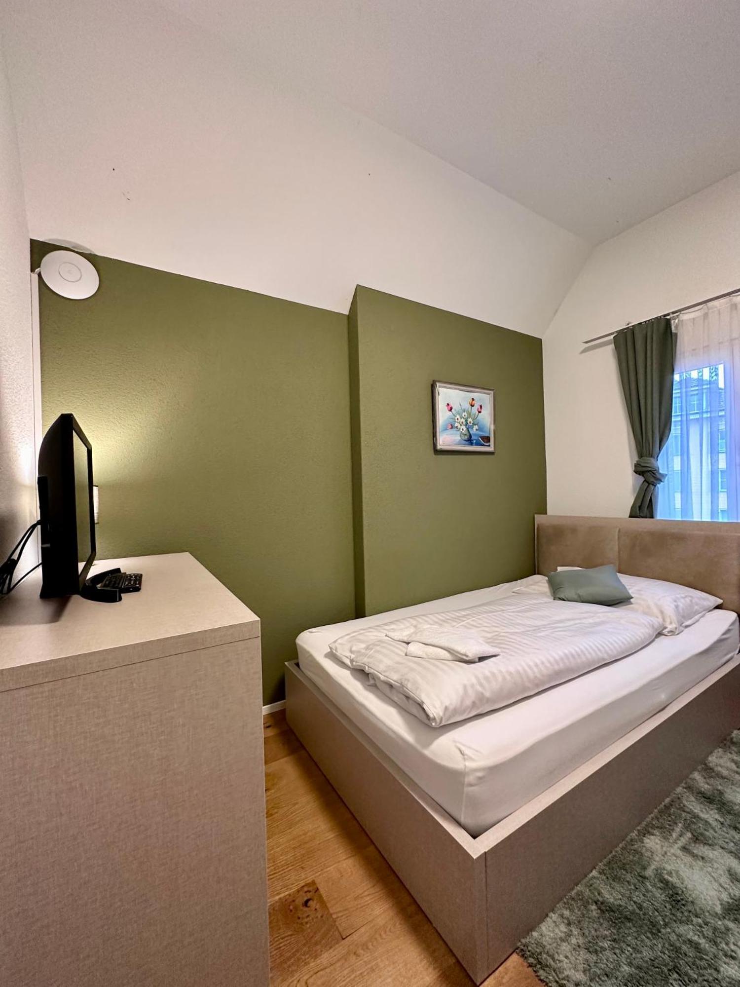 Welcome Hotel - Hellbuehl Self-Check-In Екстериор снимка