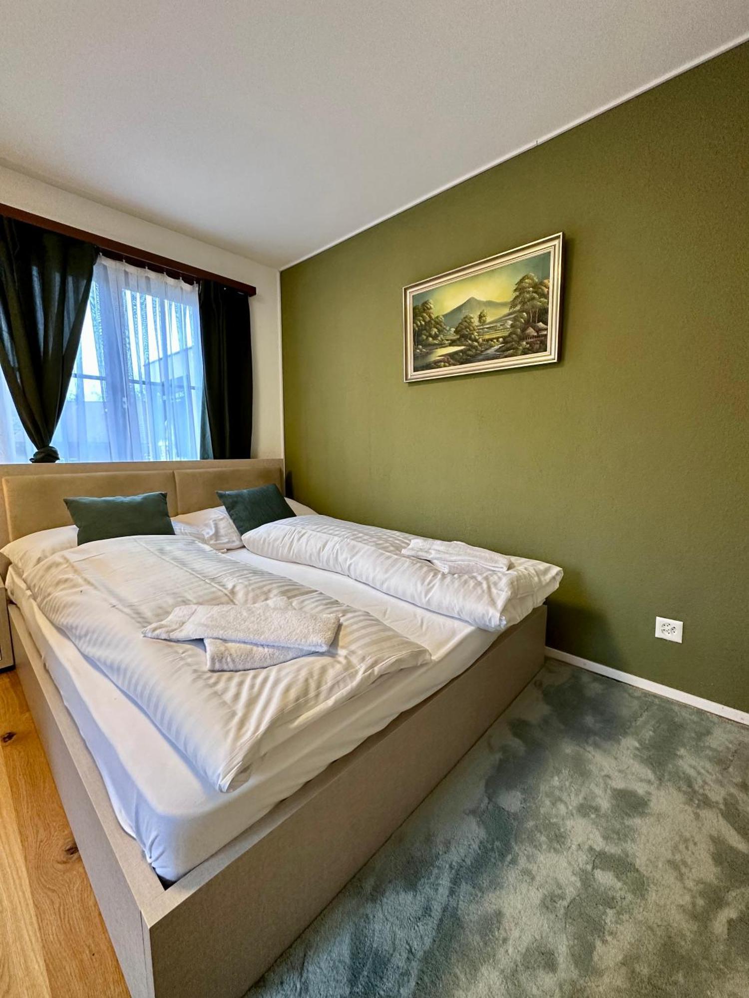 Welcome Hotel - Hellbuehl Self-Check-In Екстериор снимка